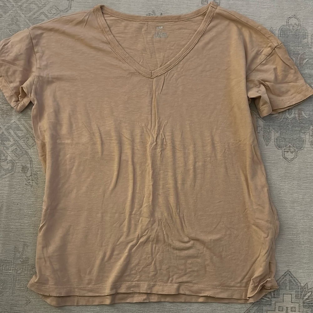 Aerie Tan V-Neck Short Sleeve Tee
